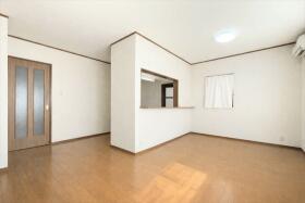 ●名古屋市中川区服部3丁目　中古一戸建て