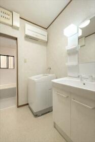 ●名古屋市中川区服部3丁目　中古一戸建て