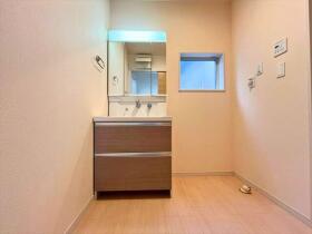 四日市市曙町　中古一戸建て