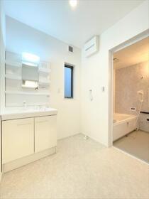 名古屋市港区東茶屋2丁目　全1棟　C号棟　新築一戸建て