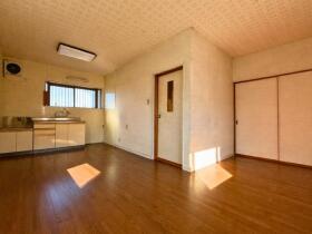 ●桑名市大字能部字南貝戸　中古一戸建て