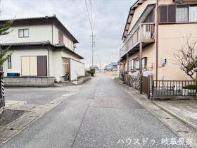 ●岐阜市西改田字若宮　中古一戸建て