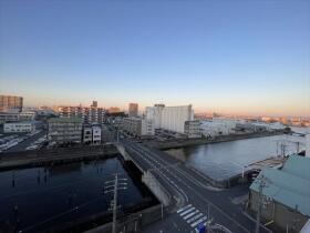 ●リリーハイツ港