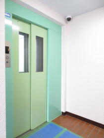 ●リリーハイツ港