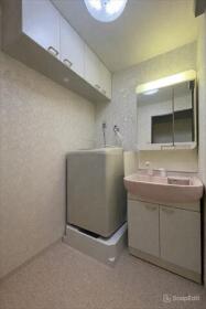 ●リリーハイツ港