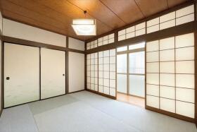 ●知多郡武豊町字桜ケ丘4丁目　中古一戸建て