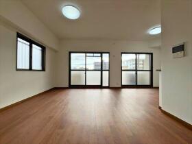 ●ロイヤルコート堀木