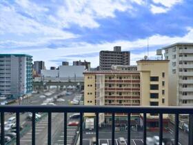 ●ロイヤルコート堀木