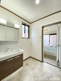 あま市篠田稲荷　中古一戸建て