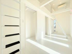 ●春日井市鷹来町池ノ前　中古一戸建て