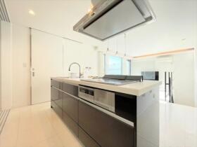 ●春日井市鷹来町池ノ前　中古一戸建て