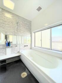 ●春日井市鷹来町池ノ前　中古一戸建て