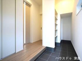 愛西市北河田町郷西　全１棟　新築一戸建て