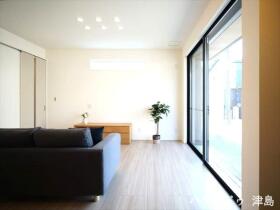 愛西市北河田町郷西　全１棟　新築一戸建て