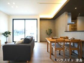 愛西市北河田町郷西　全１棟　新築一戸建て