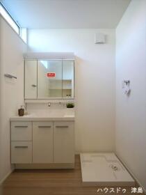 愛西市北河田町郷西　全１棟　新築一戸建て