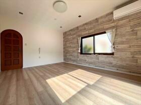 ●四日市市日永1丁目　中古一戸建て