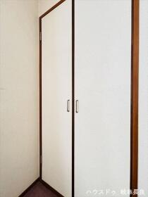 ●岐阜市柳津町上佐波西5丁目　中古一戸建て