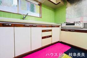 ●岐阜市柳津町上佐波西5丁目　中古一戸建て