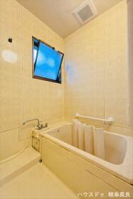 ●岐阜市柳津町上佐波西5丁目　中古一戸建て