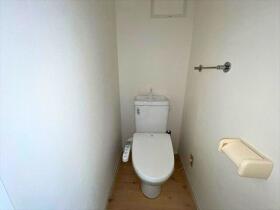 真栄マンション西浦