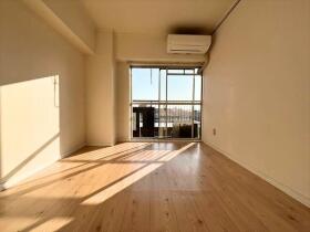 真栄マンション西浦