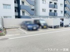 ●ナビタウン一宮マンション