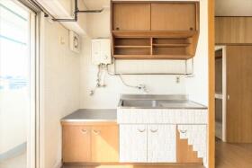 ●東丘住宅　C棟