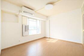 ●東丘住宅　C棟