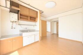 ●東丘住宅　C棟