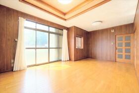 ●名古屋市緑区桶狭間西　中古一戸建て