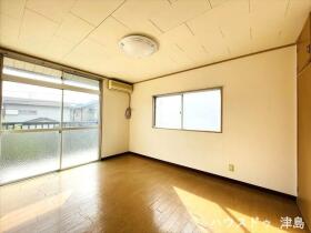 ●津島市唐臼町油田　中古一戸建て