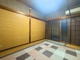 ●亀山市太岡寺町　中古一戸建て