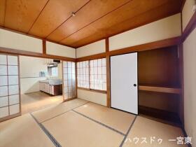 ●あま市西今宿六反地一　中古一戸建て