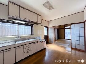 ●あま市西今宿六反地一　中古一戸建て