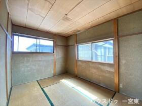 ●あま市西今宿六反地一　中古一戸建て