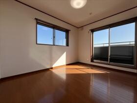 ●四日市市大字西阿倉川　中古一戸建て