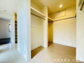 一宮市今伊勢町馬寄字上高見　中古一戸建て