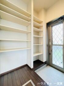 一宮市今伊勢町馬寄字上高見　中古一戸建て