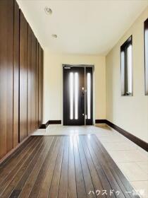 一宮市今伊勢町馬寄字上高見　中古一戸建て