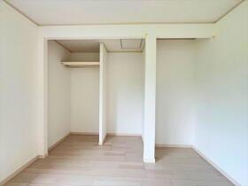 四日市市平津町　中古一戸建て