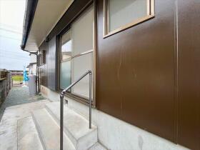 四日市市平津町　中古一戸建て