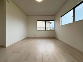 四日市市平津町　中古一戸建て