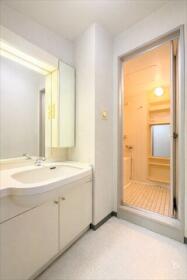 ●丸美ロイヤル港