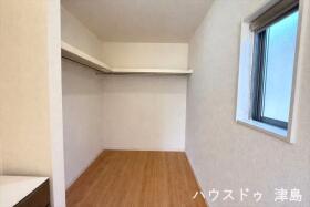 ●愛西市渕高町蔭島　中古一戸建て