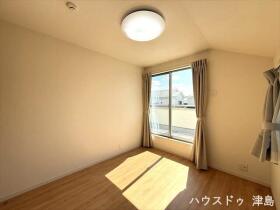 ●愛西市渕高町蔭島　中古一戸建て