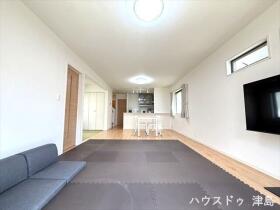 ●愛西市渕高町蔭島　中古一戸建て