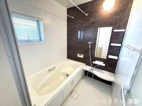 ●愛西市渕高町蔭島　中古一戸建て