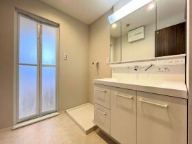 ●グローリアスヒルズ走井山公園壱番館