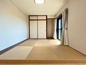 ●グローリアスヒルズ走井山公園壱番館